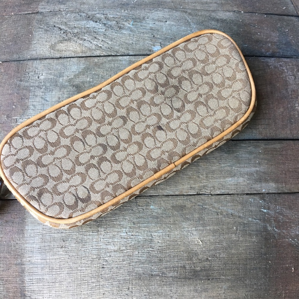 Coach glasses case